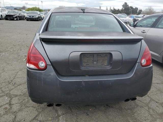 2005 Nissan Maxima SE