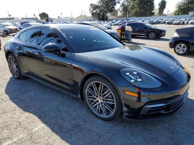 2018 Porsche Panamera 4