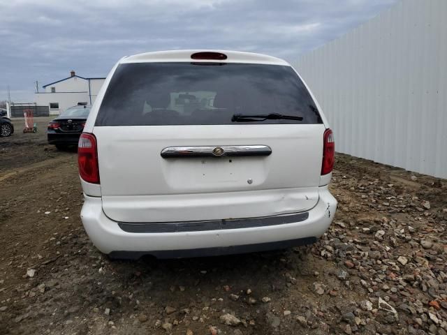 2006 Chrysler Town & Country LX