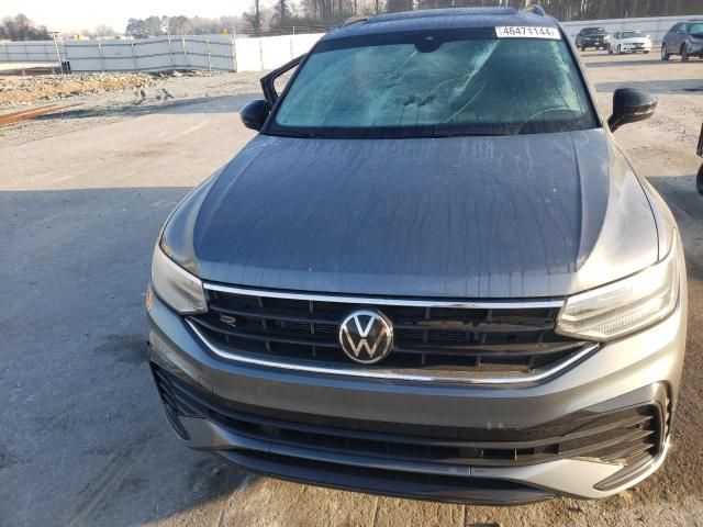 2022 Volkswagen Tiguan SE R-LINE Black