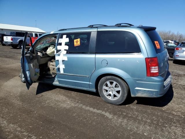 2010 Chrysler Town & Country Touring