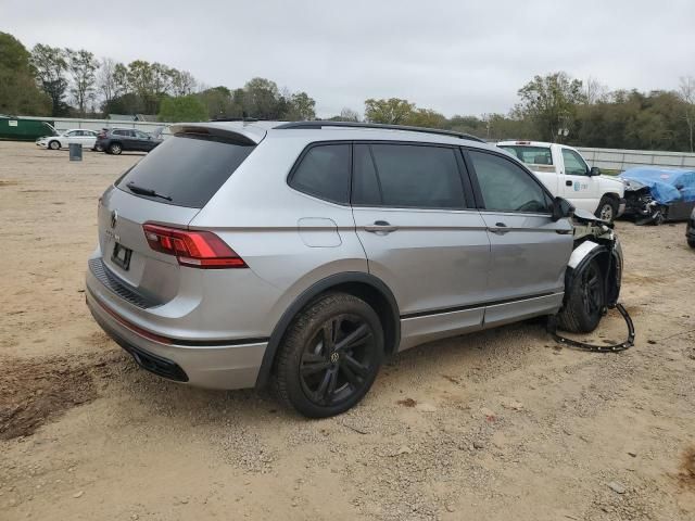 2023 Volkswagen Tiguan SE R-LINE Black