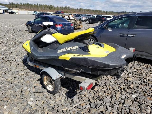 2017 Seadoo W Trailer