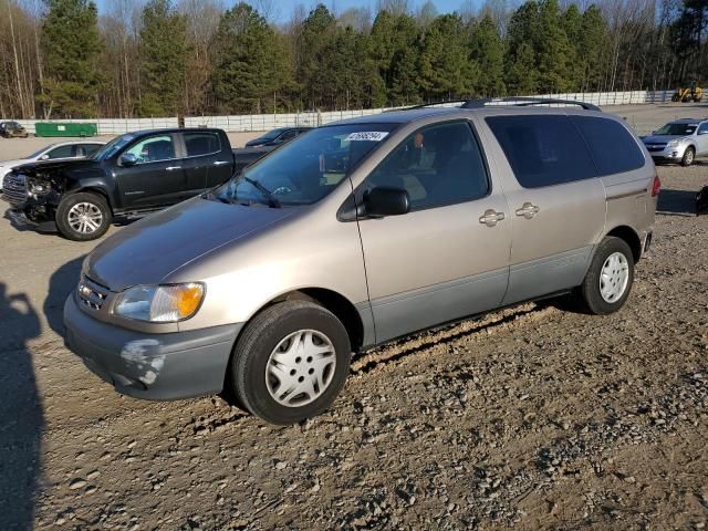 2002 Toyota Sienna CE