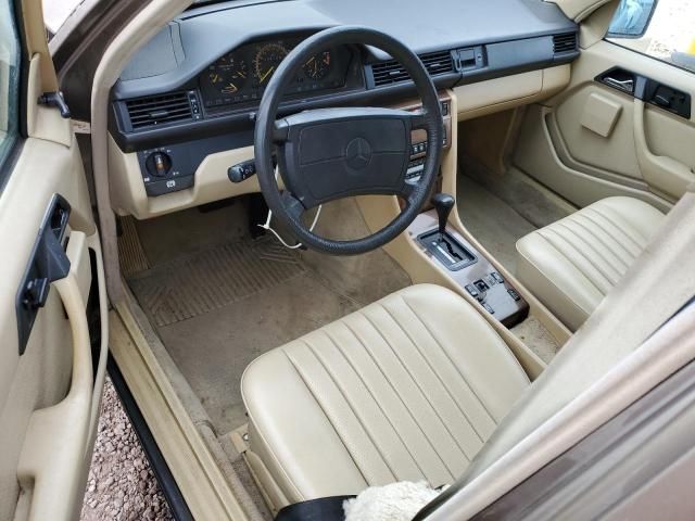 1989 Mercedes-Benz 260 E