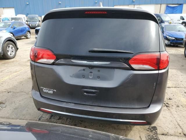 2017 Chrysler Pacifica Touring L