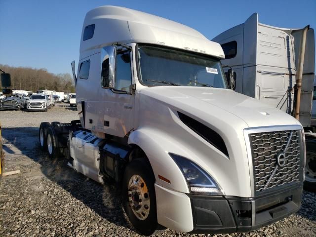 2021 Volvo VN VNL