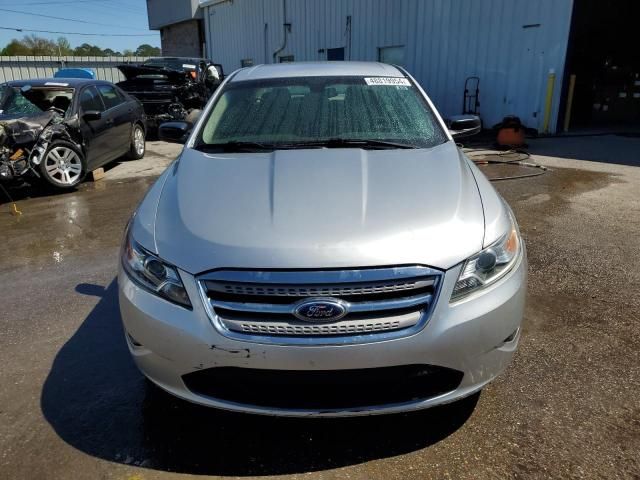 2010 Ford Taurus SE