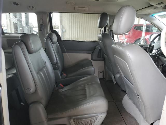 2008 Chrysler Town & Country Touring