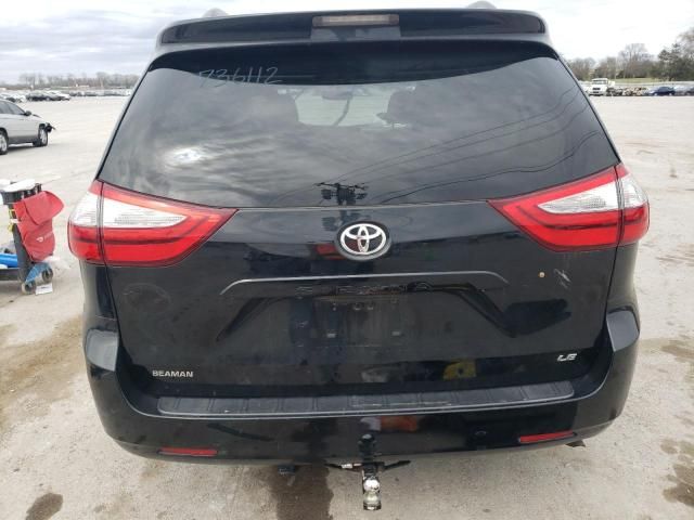 2016 Toyota Sienna LE