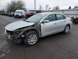 Salvage cars for sale from Copart Woodburn, OR: 2016 Nissan Altima 2.5