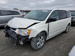 Salvage cars for sale from Copart Cahokia Heights, IL: 2013 Dodge Grand Caravan SE