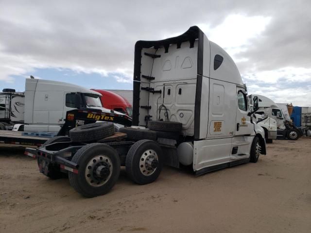 2024 Freightliner Cascadia 126