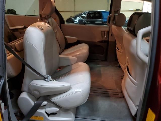 2014 Toyota Sienna XLE