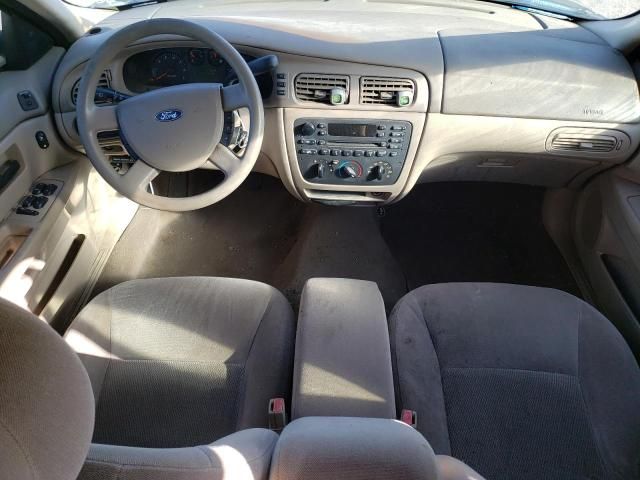 2005 Ford Taurus SE