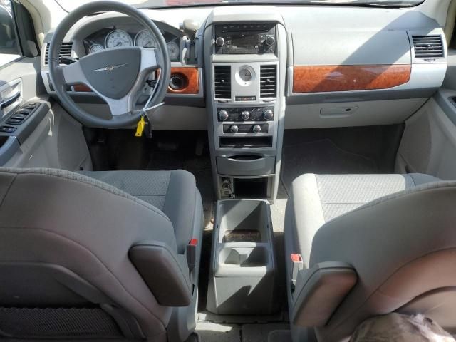 2009 Chrysler Town & Country Touring