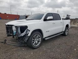 Carros salvage a la venta en subasta: 2022 Dodge 1500 Laramie