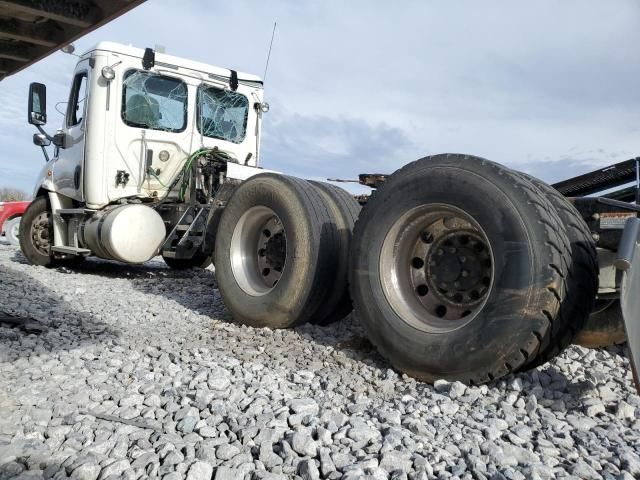 2020 Freightliner Cascadia 113