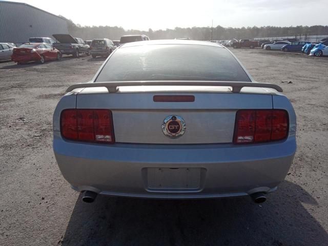 2005 Ford Mustang GT