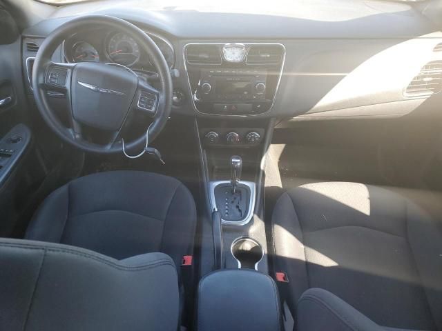 2014 Chrysler 200 LX