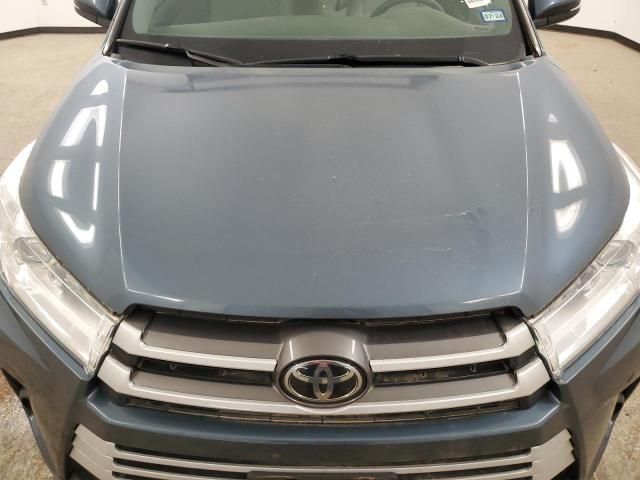 2019 Toyota Highlander LE