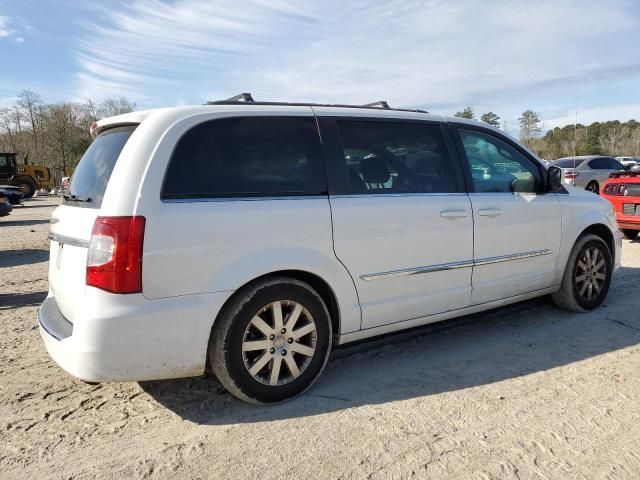 2016 Chrysler Town & Country Touring