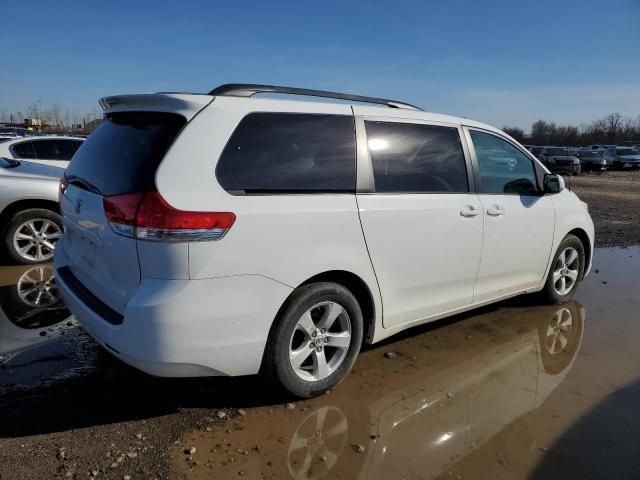 2011 Toyota Sienna LE