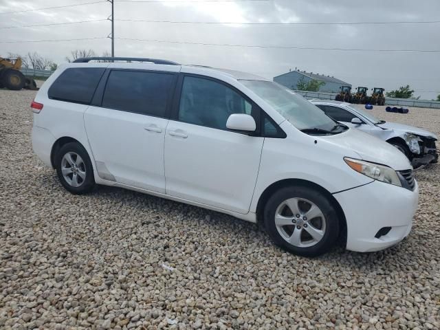 2011 Toyota Sienna LE