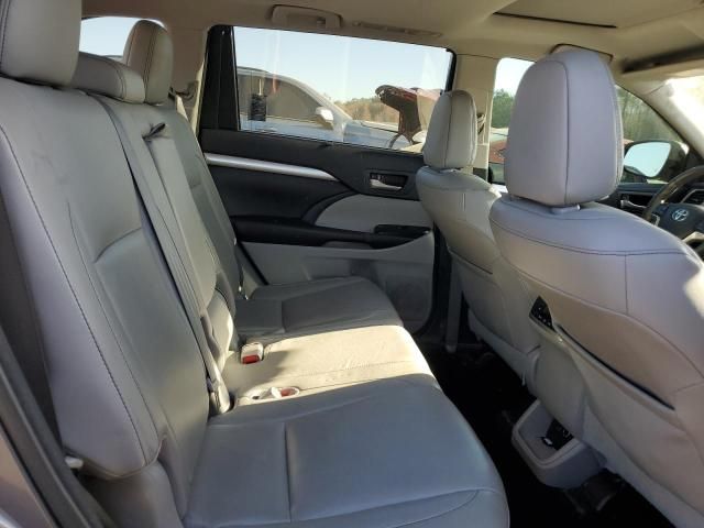 2016 Toyota Highlander XLE