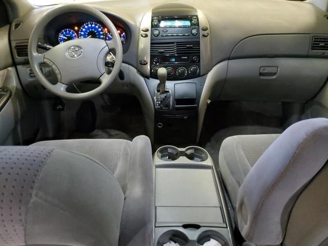 2006 Toyota Sienna CE