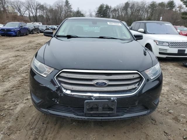 2013 Ford Taurus SE