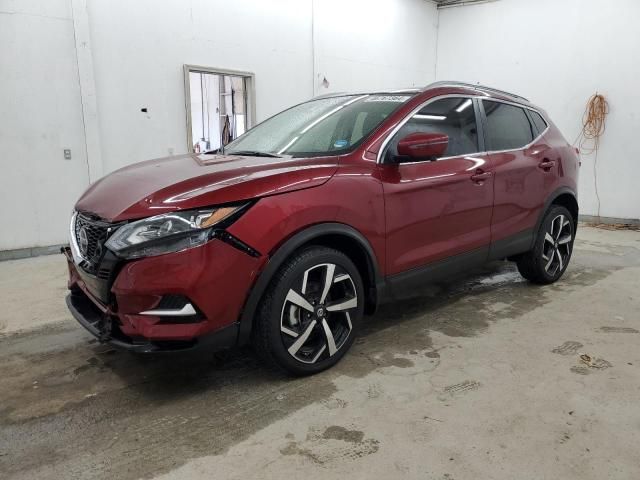 2022 Nissan Rogue Sport SL