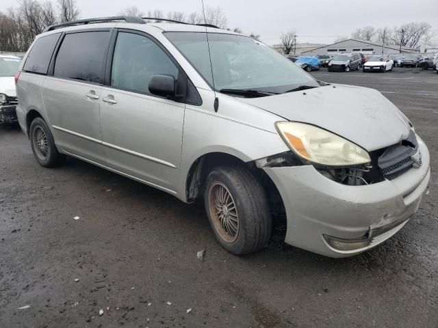 2004 Toyota Sienna CE