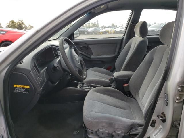 2004 Hyundai Elantra GLS