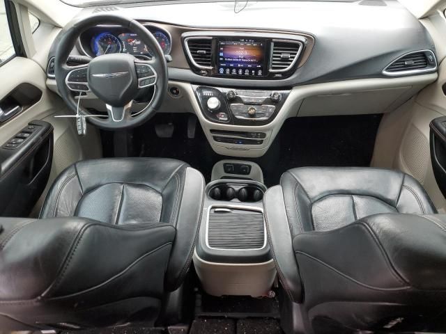 2017 Chrysler Pacifica Touring L Plus