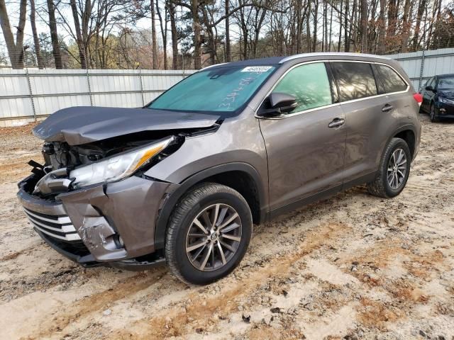 2019 Toyota Highlander SE