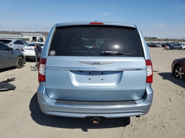 2013 Chrysler Town & Country Limited