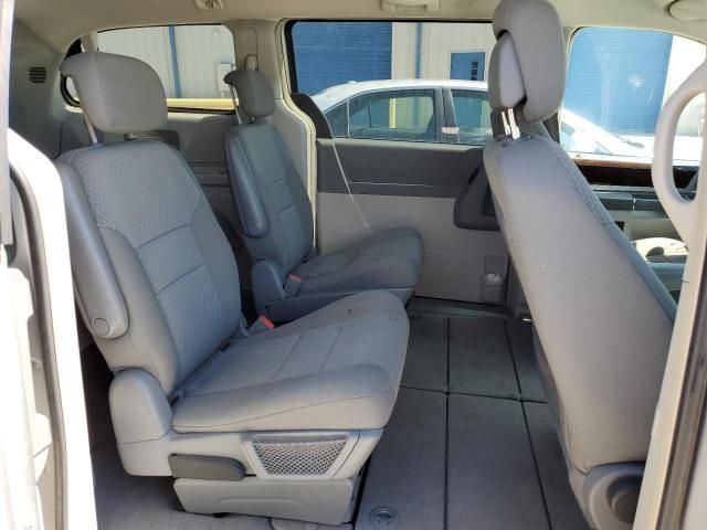 2010 Chrysler Town & Country Touring