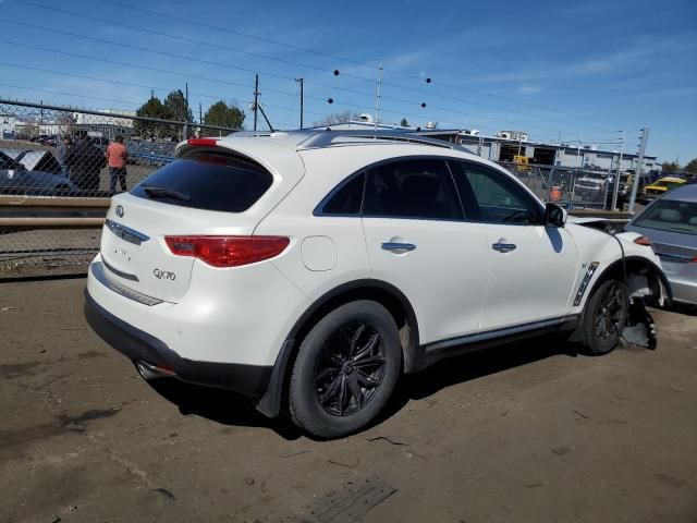 2016 Infiniti QX70