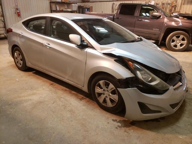 2016 Hyundai Elantra SE