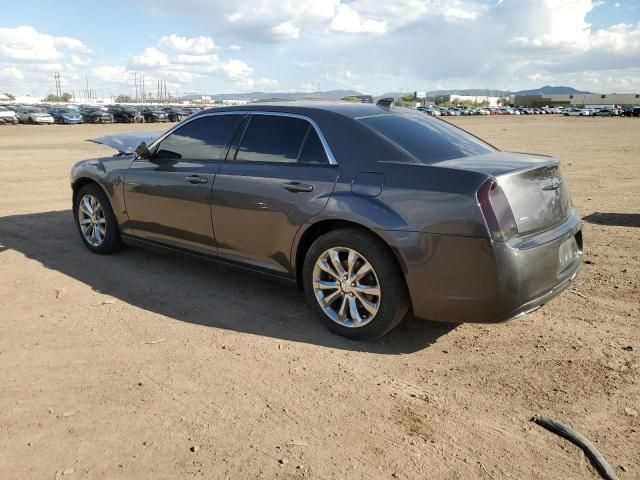 2017 Chrysler 300 Limited