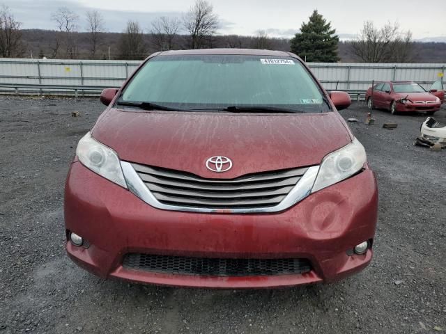 2011 Toyota Sienna XLE