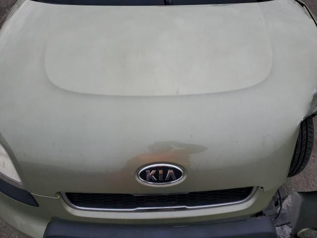 2010 KIA Soul +