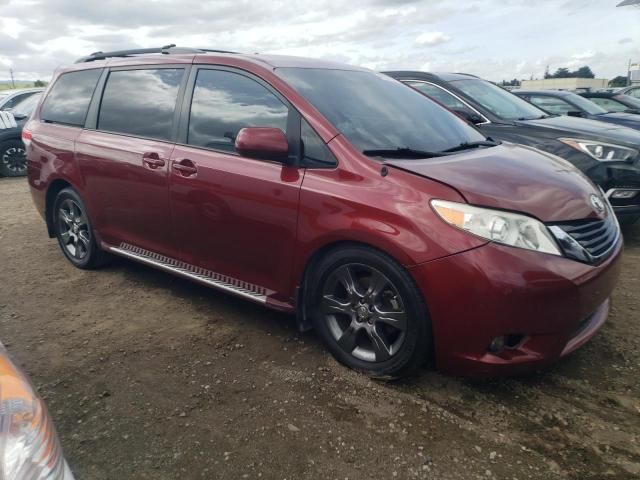 2013 Toyota Sienna LE