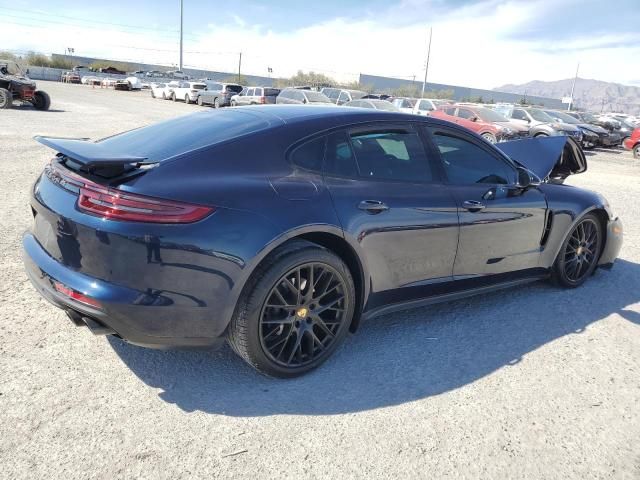 2017 Porsche Panamera 2