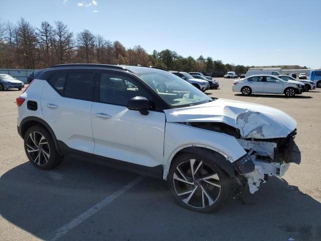 2019 Volvo XC40 T4 R-Design