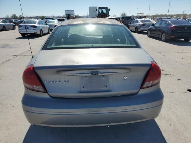 2006 Ford Taurus SE