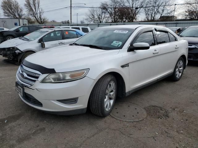 2010 Ford Taurus SEL