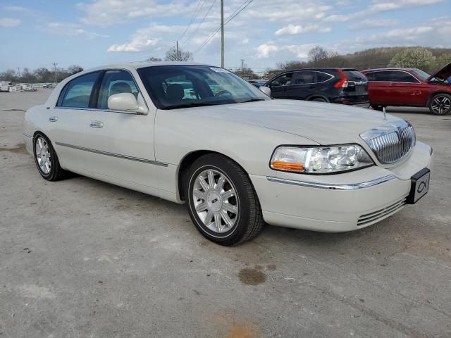 2007 Lincoln Town Car Signature Limited