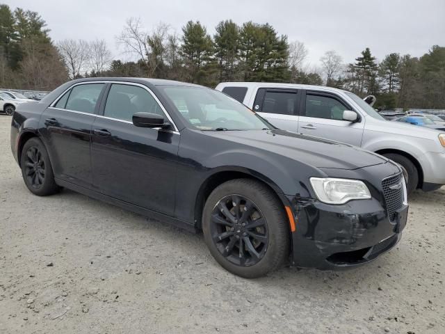 2017 Chrysler 300 Limited